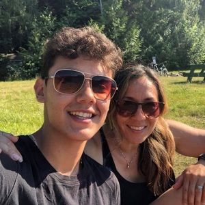 Meet your Posher, Sherry